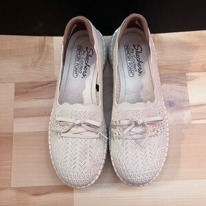 Skechers Women's Wiltshire Blvd Slip-on sneaker